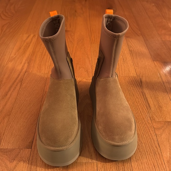 UGG Classic Dipper "Chesnut" Boots - Picture 6 of 6